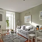 Colours Bairro Alto Apartman *