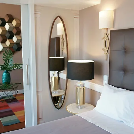 Colours Bairro Alto Apartment *