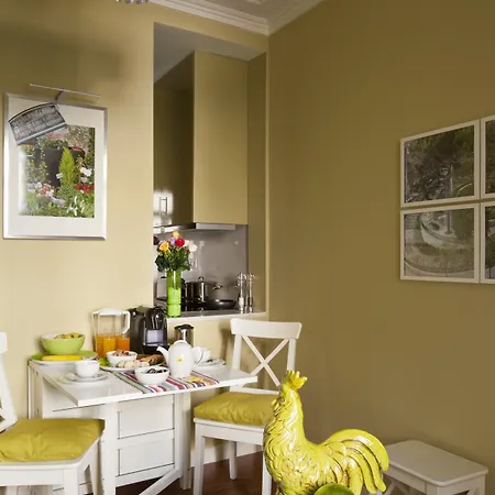 Colours Bairro Alto *